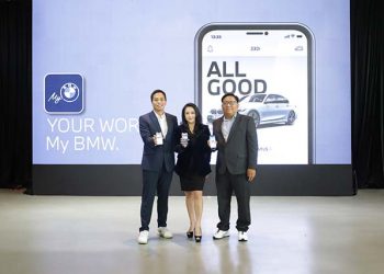 Kini Berkendara Semakin Mudah dan Aman Bersama Teknologi BMW Connected Drive