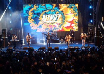 Malam Minggu, Kahitna Senandungkan Nostalgia di FIFGROUP 35th LOCALICIOUS