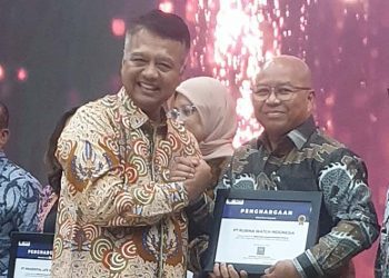Empat Tahun Beroperasi, PT Rubina Watch Indonesia Raih Penghargaan Patuh Pajak