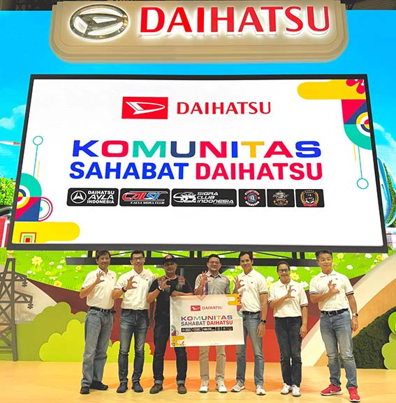 Daihatsu Apresiasi Pelanggan Lewat Kolaborasi Bersama Komunitas Mobil dan Sepeda Motor di GIIAS 2024
