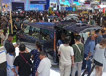 Antusiasme Pengunjung GIIAS 2024 di Booth Honda dan 2 Special Display Honda e:N1 & Honda Step WGN e:HEV