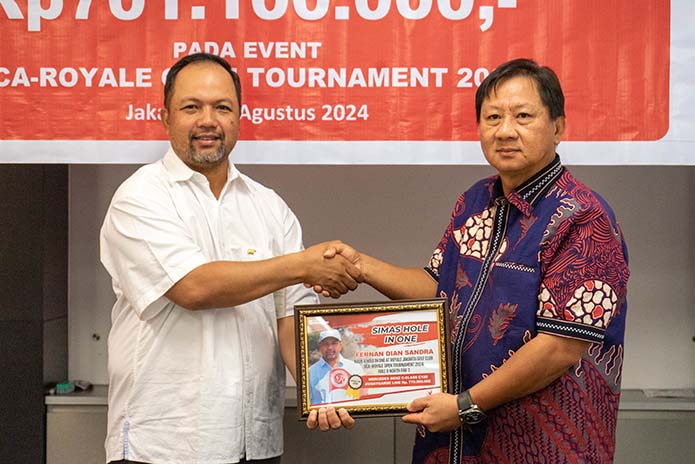 Asuransi Sinar Mas Bayar Klaim Hole In One BCA Royale Open Tournament 2024 sebesar Rp 701.100.000,- dalam 3 Hari