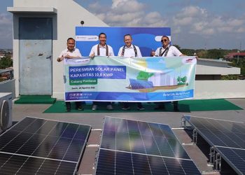 Teruskan Inovasi Berkelanjutan: FIFGROUP Resmikan Solar Panel ke-25 di Pontianak 1