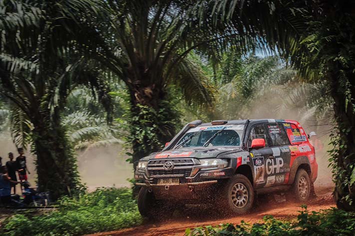 Toyota Land Cruiser 200 jadi andalah Julian Johan di AXCR 2024 (Foto : Jejelogy GHP)