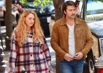 Lily Bloom (Blake Lively) dan Atlas Corrigan (Brandon Sklenar): Cinta pertama yang kembali. (Foto: Istimewa)