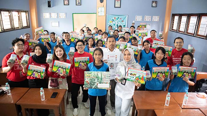 Asuransi Sinar Mas Gelar Literasi Keuangan dan Bagikan 315 Asuransi Mikro di Kendari