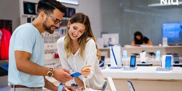 Pasar Smartphone Indonesia Booming di Paruh Pertama 2024