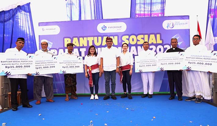 FIFGROUP Serahkan Bansos Senilai Rp210 Juta untuk Pembangunan Rumah Ibadah dari Lima Agama di Kota Denpasar