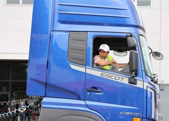 UD Trucks Indonesia Rayakan Kemenangan Pengemudi Indonesia di Ajang Global UD Extra Mile Challenge 2024