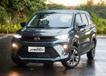 Tips Aman dan Nyaman Berkendara Selama Musim Hujan