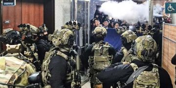 KRISIS KOREA SELATAN: “Mafia Choongham” dan Nasib Presiden