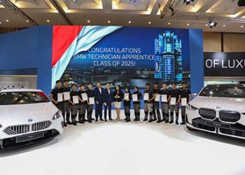 BMW Group Indonesia Rayakan Kelulusan 12 Lulusan Program Technician Appretice di GIIAS 2025