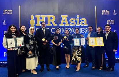 FIFGROUP Sabet Tiga Penghargaan di Ajang HR Asia 2025