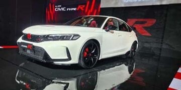 Honda Civic Type R Raih Gelar Hot Hatch of the Year untuk Ketiga Kalinya