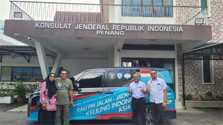 Pasangan Lansia Asal Padangsidimpuan: Antara Kakek Nenek Keliling Indonesia dan Asia Berpetualang Melintasi 8 Negara