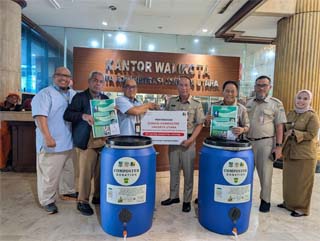 Daihatsu Gelar Pelatihan Pengelolaan Sampah Organik