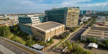 United Tractors Membukukan Pendapatan Bersih Sebesar Rp28,6 Triliun di Triwulan Pertama Tahun 2026