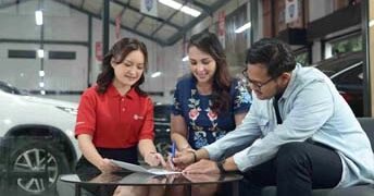 Mobil Baru atau Bekas? Ini Pilihan Paling Masuk Akal di Tengah Ekonomi yang Serba Hati-Hati