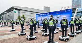 Robot Polisi Pintar Chery Mulai Turun ke Jalan, Masa Depan Mobilitas Kini Terasa Makin Dekat