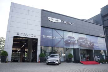 Geely Mulai Serius ‘Kepung’ Jabodetabek, Target 80 Diler Bikin Kompetitor Waspada