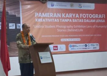 56 Foto, Ratusan Cerita: Cara Mahasiswa UNDIRA Menyuarakan Kemanusiaan Lewat Kamera