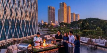 Pecinta BBQ Wajib Coba! Firehouse Grill di Atria Hotel Sajikan Live Cooking dan City View Memikat