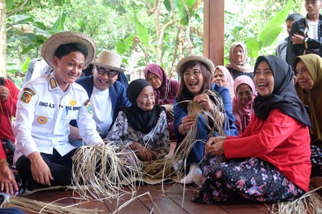 Bukan Sekadar CSR, Program FIFGROUP Ini Sudah Menghidupi Ratusan Warga