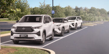 Mobil Hybrid Toyota Bisa Parkir Paralel? Ini Cara yang Tepat agar Mudah Dipindahkan