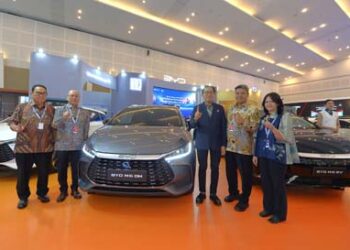 BYD Makin Dekat dengan Keluarga Jawa Timur, M6 DM Jadi Sorotan di GIIAS Surabaya