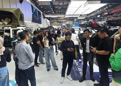 DFSK E5 Plus Jadi Magnet di GIIAS 2026, Pengunjung Terpikat Kabin Mewah dan Jarak Tempuh 1.400 Km