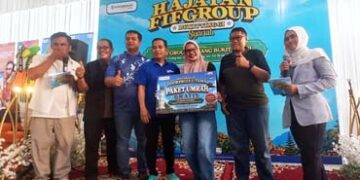 Dua Pelanggan FIFGROUP Ini Tak Menyangka Bisa Menginjakkan Kaki ke Tanah Suci