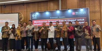 Tak Cuma Jual Truk, Hino Kini Fokus Cetak SDM Andal Industri Transportasi