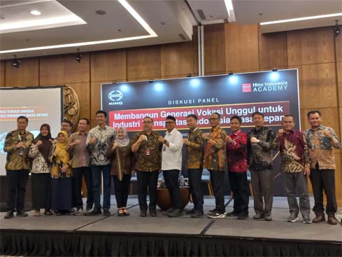 Tak Cuma Jual Truk, Hino Kini Fokus Cetak SDM Andal Industri Transportasi
