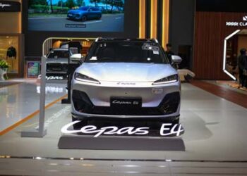 LEPAS E4 EV Usung 18 Fitur ADAS dan Baterai Tahan Air, Siap Temani Perjalanan Tanpa Khawatir