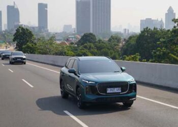 Tak Cuma Nyaman, Ini Fleksibilitas LEPAS L8 PHEV untuk Mobilitas Harian
