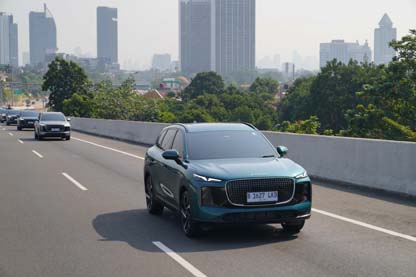 Tak Cuma Nyaman, Ini Fleksibilitas LEPAS L8 PHEV untuk Mobilitas Harian