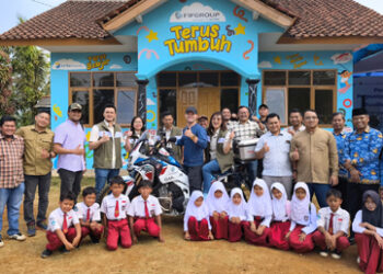FIFGROUP Kucurkan Rp900 Juta untuk Pendidikan, SDN 3 Cimanggu Dapat Perpustakaan dan Sanitasi