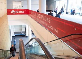Red Hat Gaspol Bawa Agentic AI dari Laptop Developer ke Produksi Hybrid Cloud