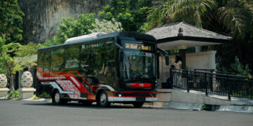 Hyundai Gaspol Elektrifikasi Transportasi Bali: 11 Bus Listrik County EV Diserahkan, Sekali Cas Tempuh 200 Km