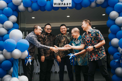 VinFast Gaspol Kuasai Pasar Mobil Listrik, Diler ke-41 Resmi Dibuka di Lombok, NTB Jadi Sasaran Baru