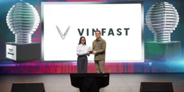 VinFast VF MPV 7 Pamer Taring di Pasar MPV Listrik: Raih Penghargaan 2026, Tawarkan Kabin Lega dan Garansi Menarik